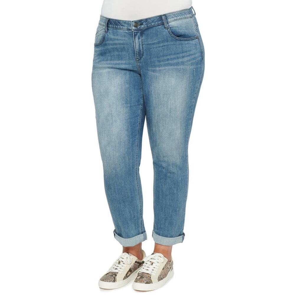 Wit & Wisdom Ab-Solution Distressed Girlfriend Jeans (Plus), Size 18W